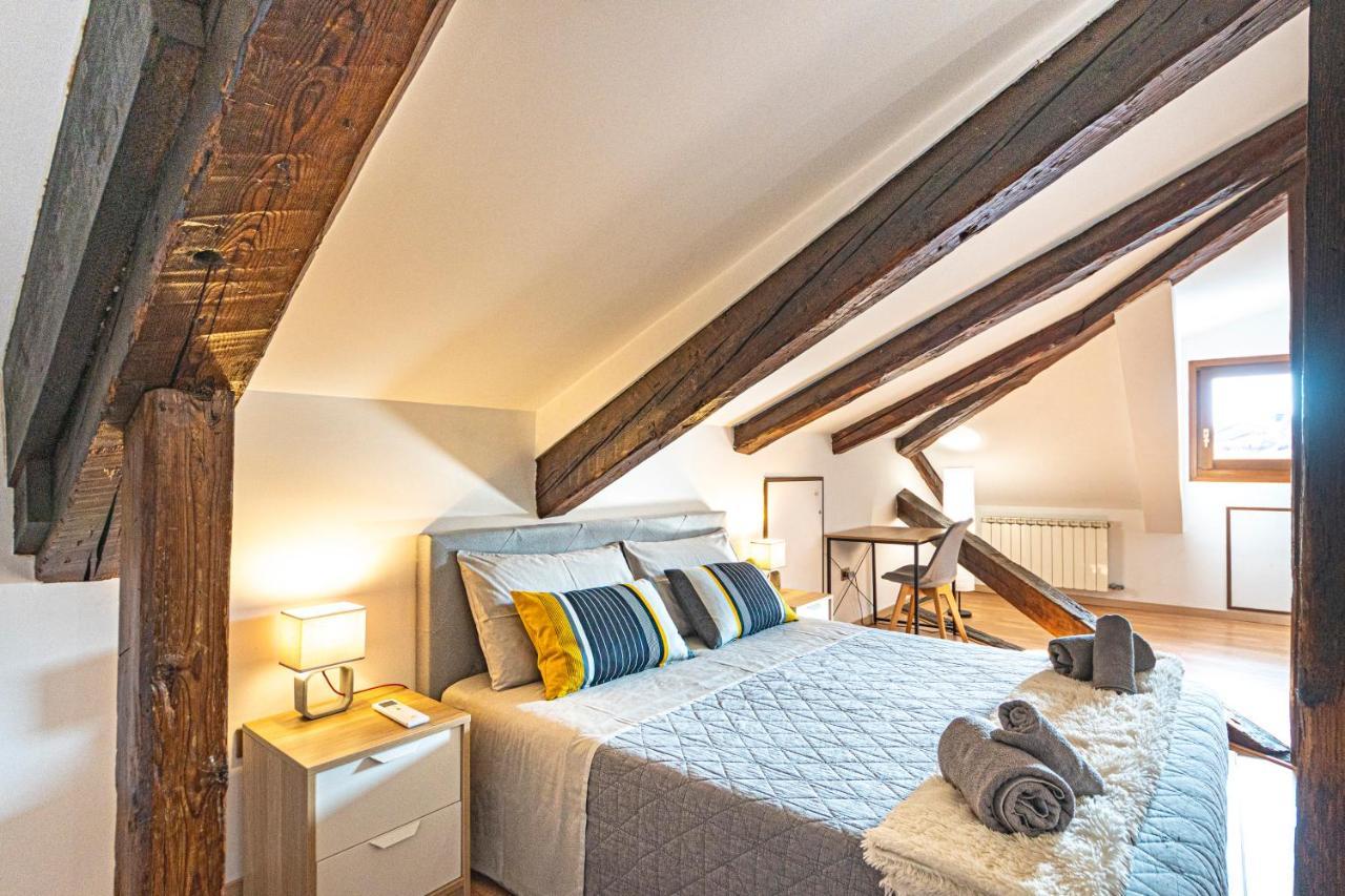 Rialto With Canal Grande View Apartment *