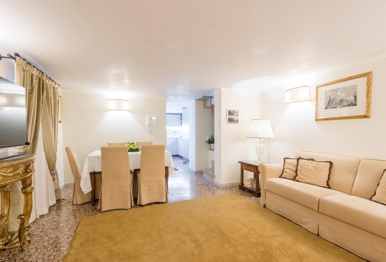 Appartement Ca' Dei Cuori On The Grand Canal Venetië