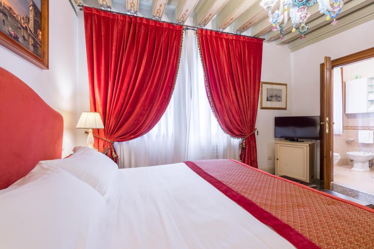 Ca' Dei Cuori On The Grand Canal Appartement Venetië