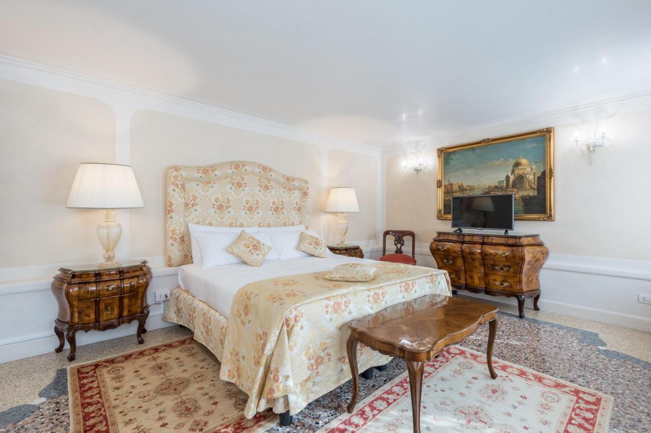Ca' Dei Cuori On The Grand Canal Appartement Venetië