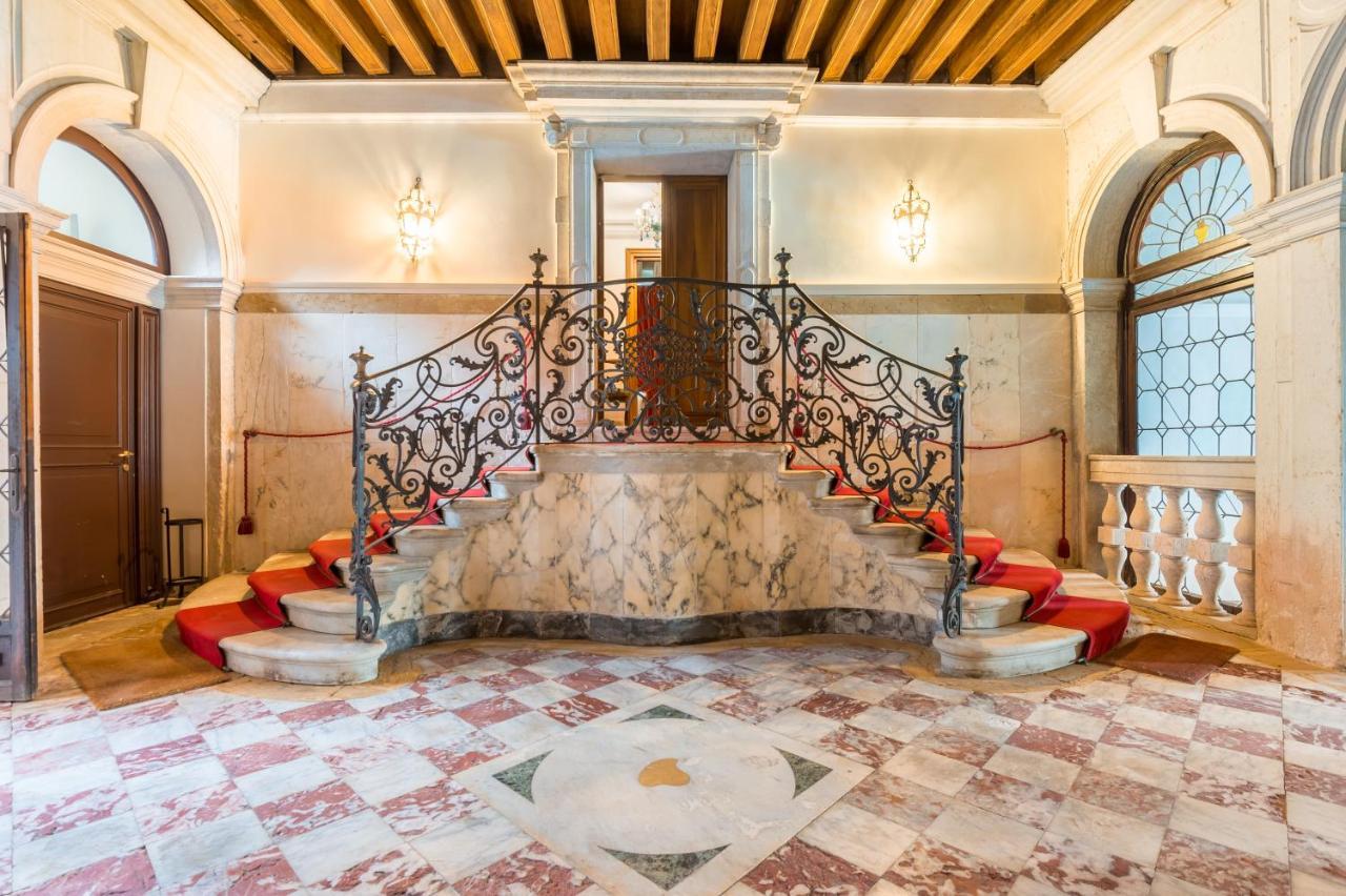 Ca' Dei Cuori On The Grand Canal Appartement Venetië