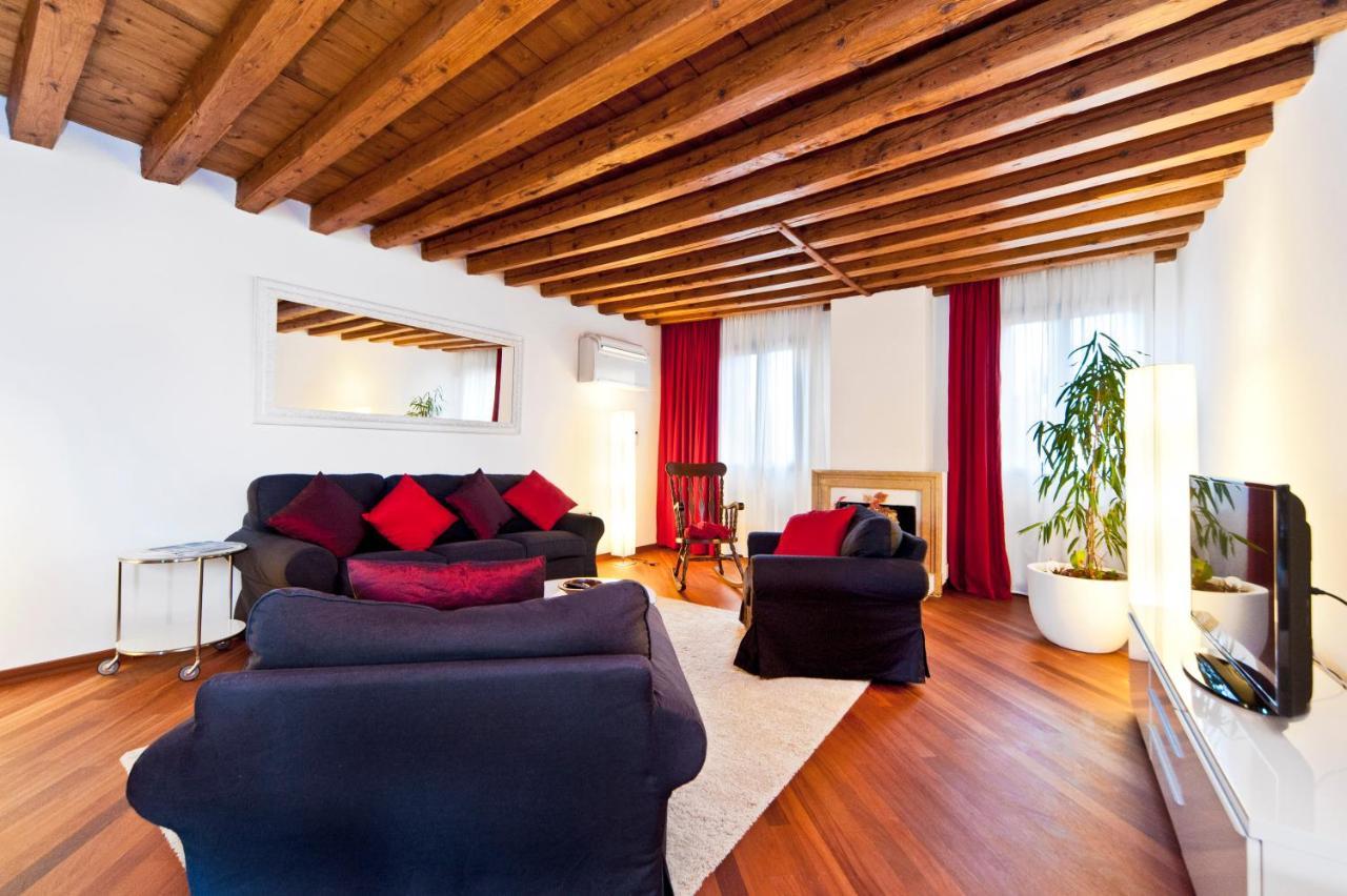 Elegant Terrace Near Piazza San Marco Last Floor No Lift *