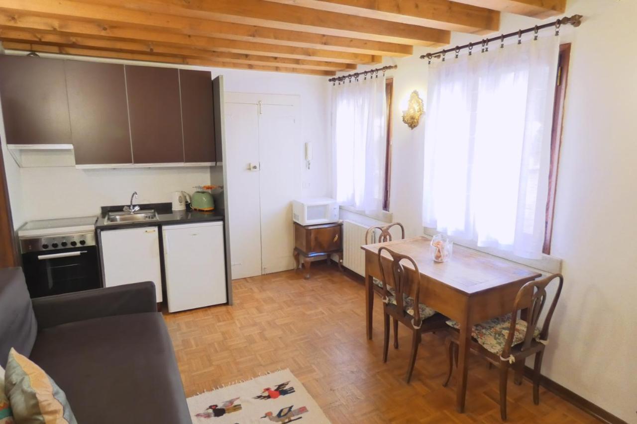 Appartement Delicious Near St. Square *