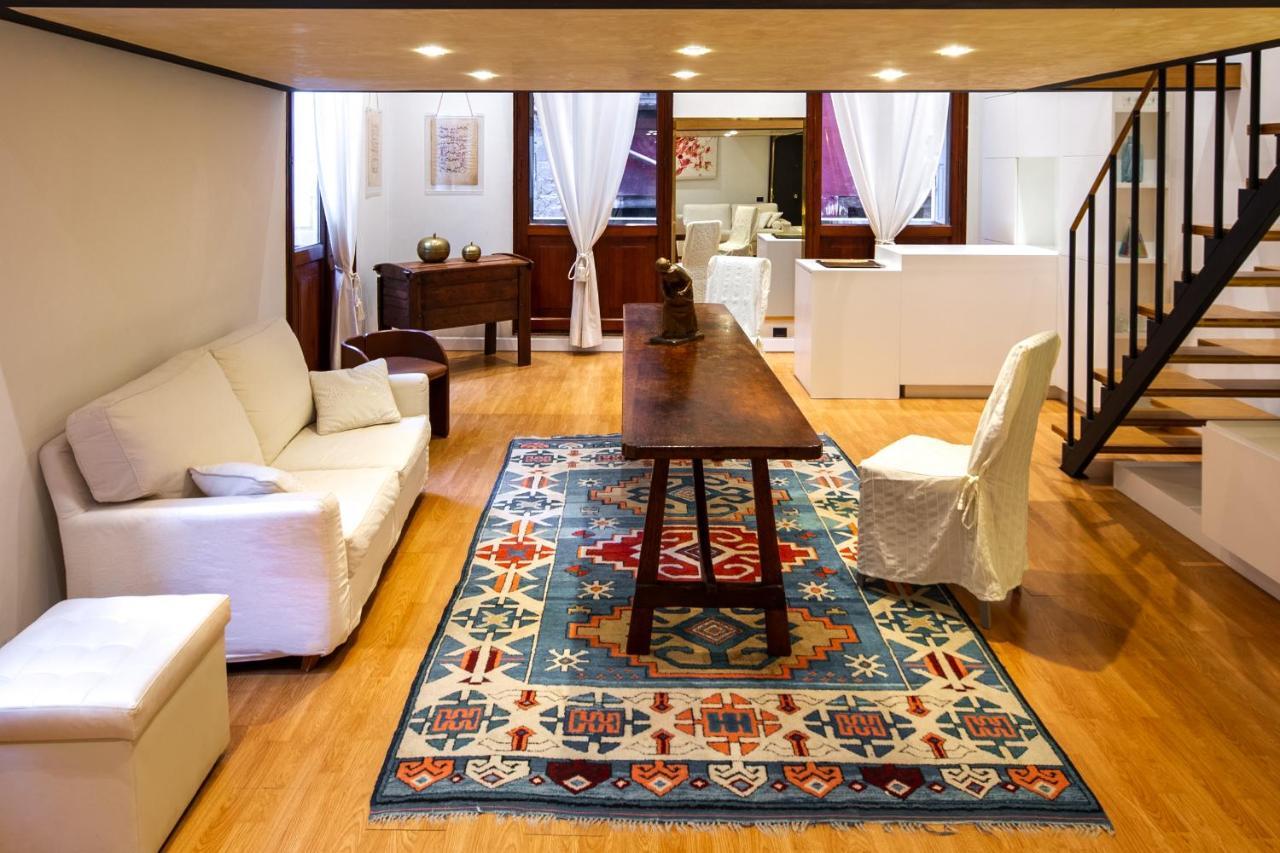 Luxury Loft Next To Saint Mark Apartment