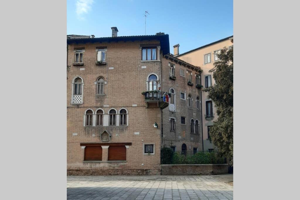 Casa Pusterla * Venetië