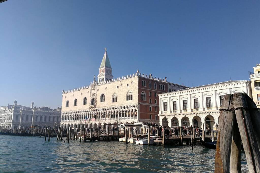 Venezianischer Palazzo Mit Kostenlosen Wlan Naehe Markusplatz Appartement *
