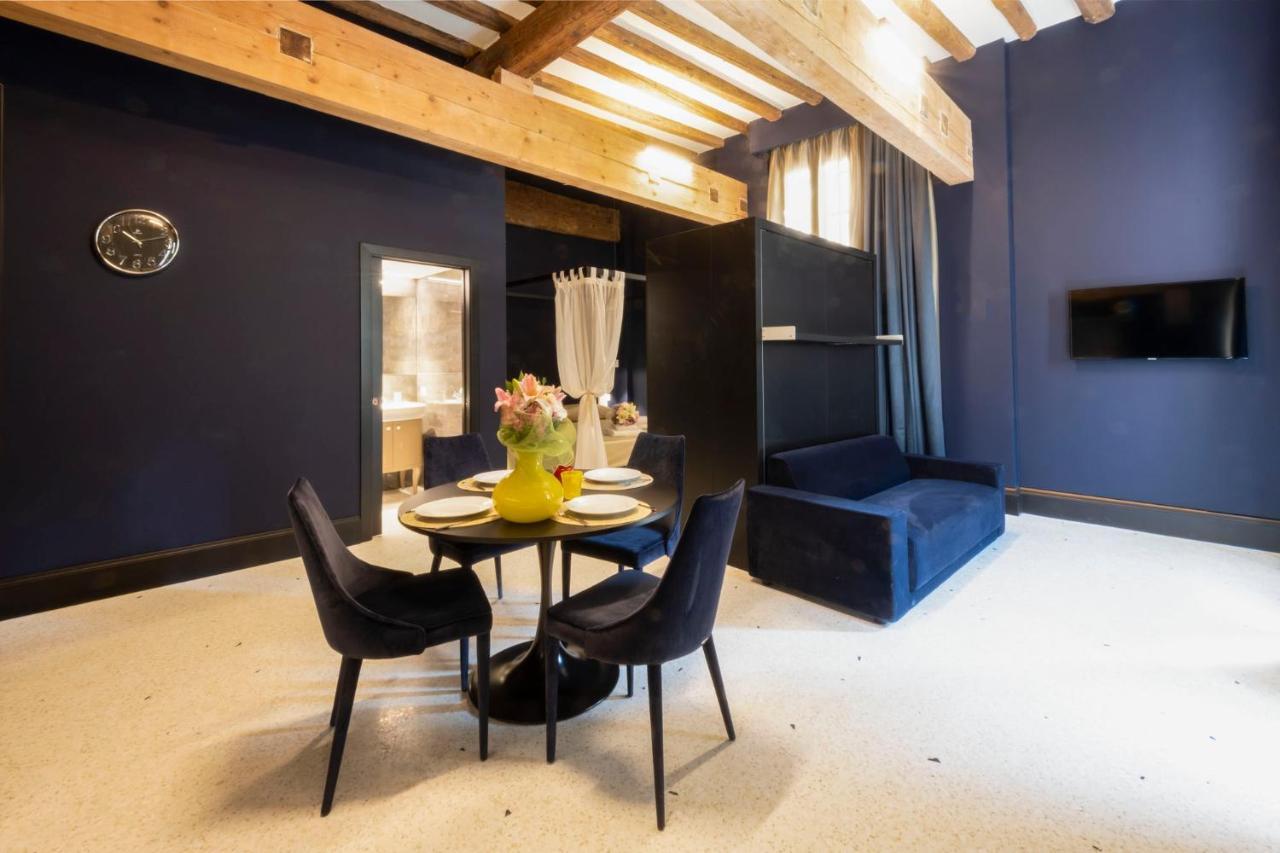Poli Aparthotel 2*