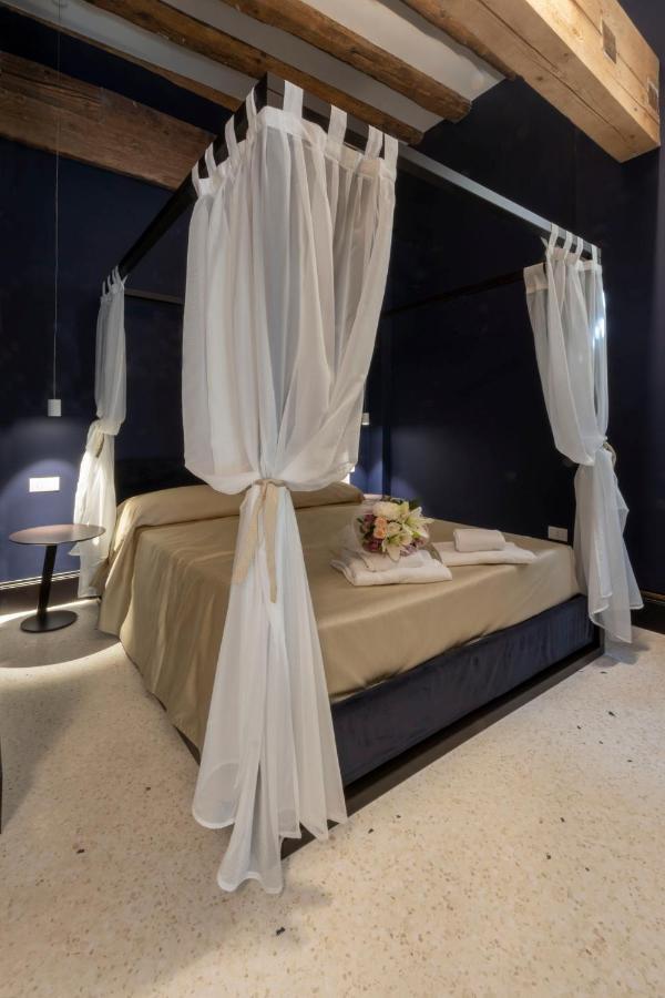 Poli 2* Venedig
