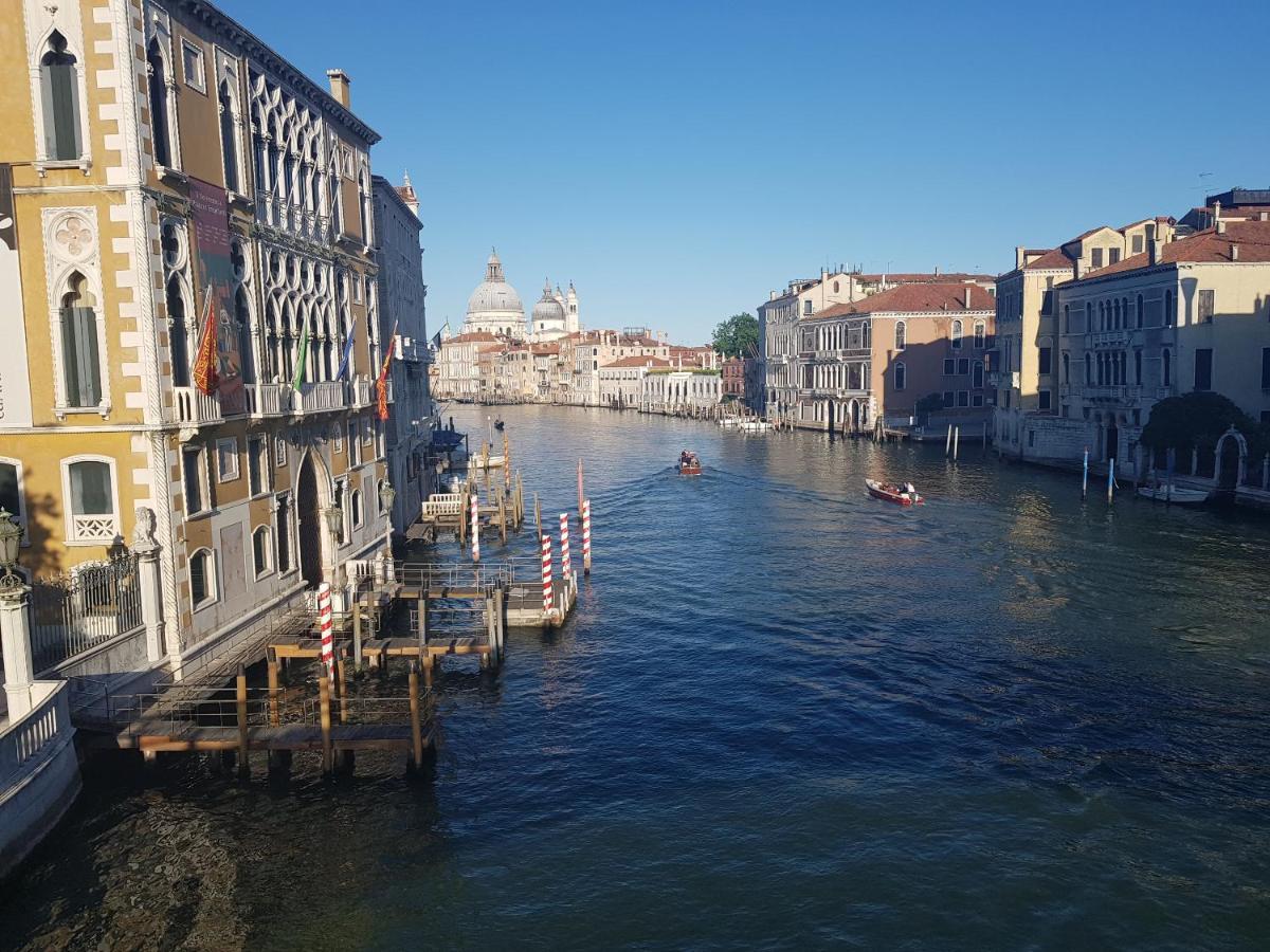 Large 3 Flat Rialto Venedig