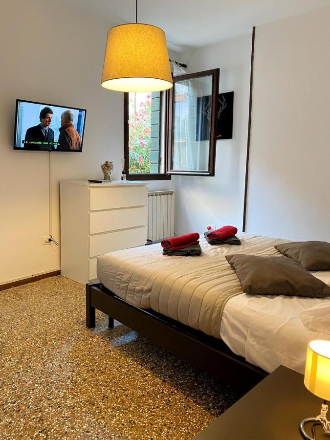 The Glamour Of San Marco Appartement