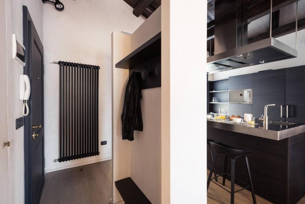 Appartement Amazing Modern Design Home, Campo Dei Mori. Wifi *