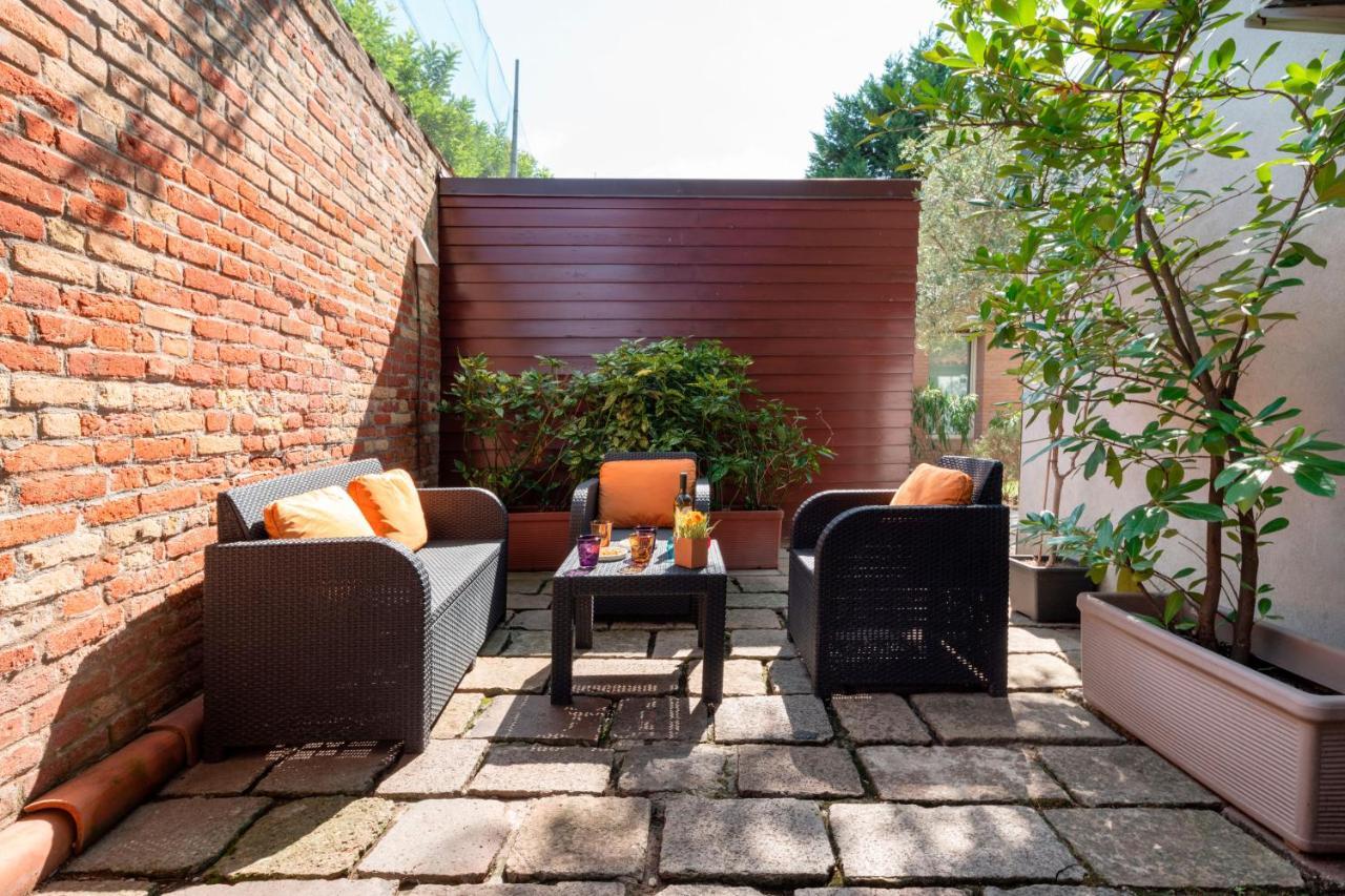 The Waterview Alcove