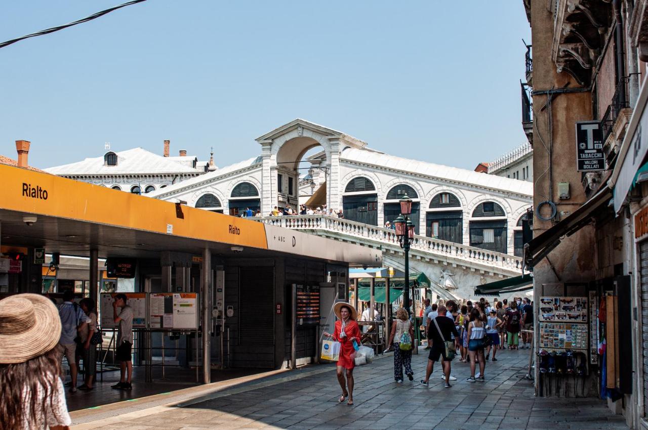Fondaco Di Rialto *