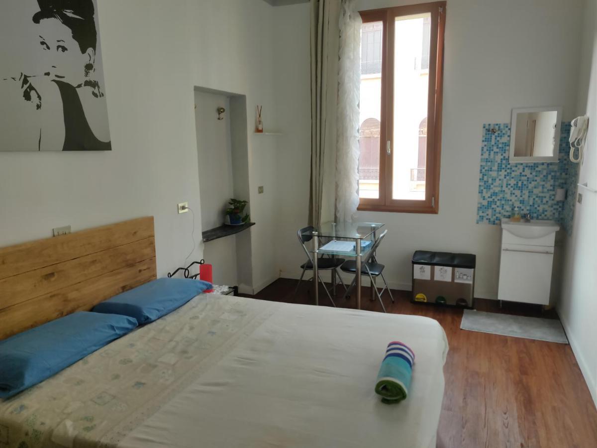 Archie's House Ostello *