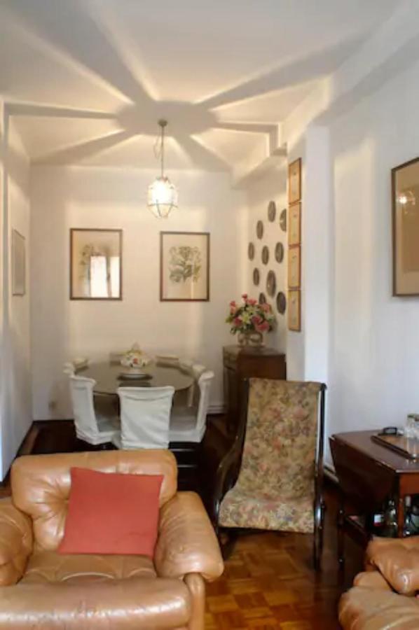Charming Flat With Terrace Over The Canal Appartement Venetië