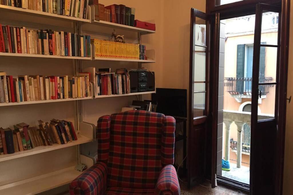 A Casa Di Claudia Apartment Venedig