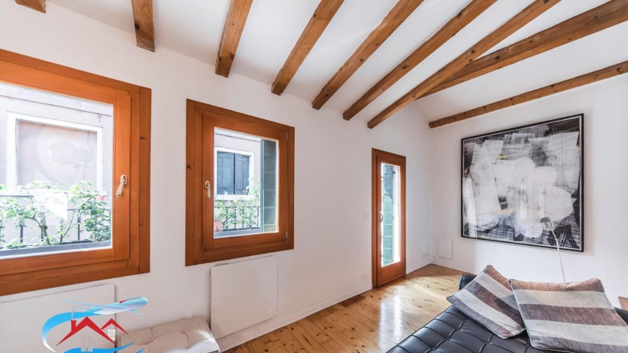 Au Nom De La Rose Apartment Venedig