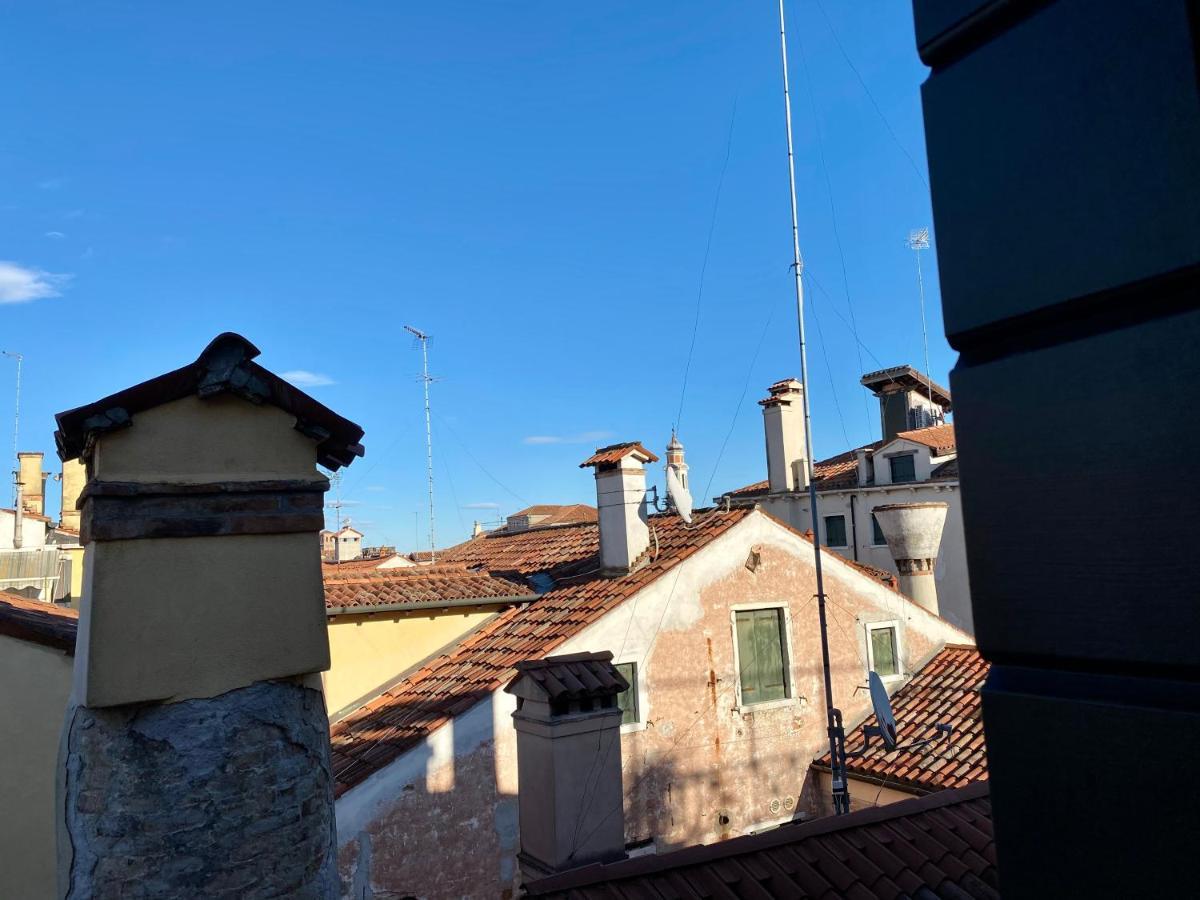 27@rialto Apartment