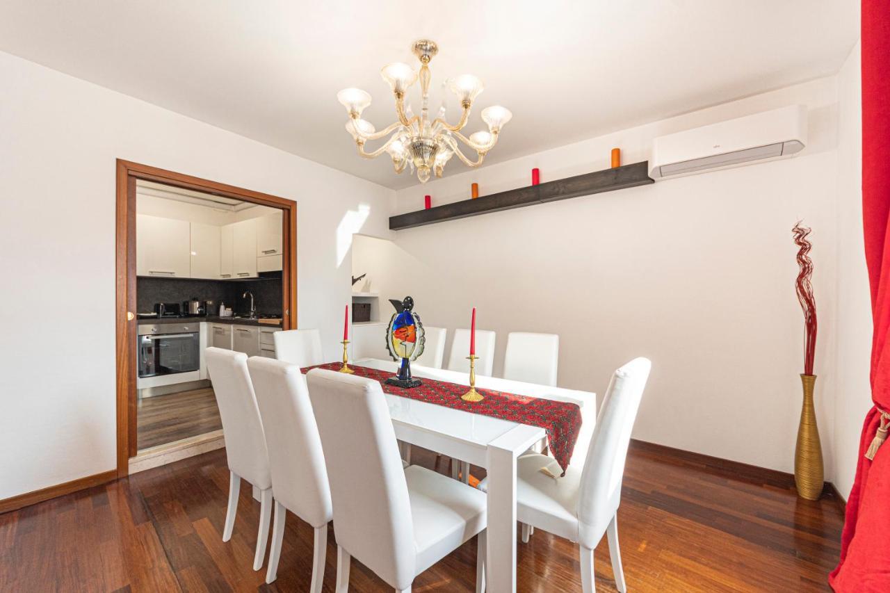 Rialto With Canal Grande View Apartment