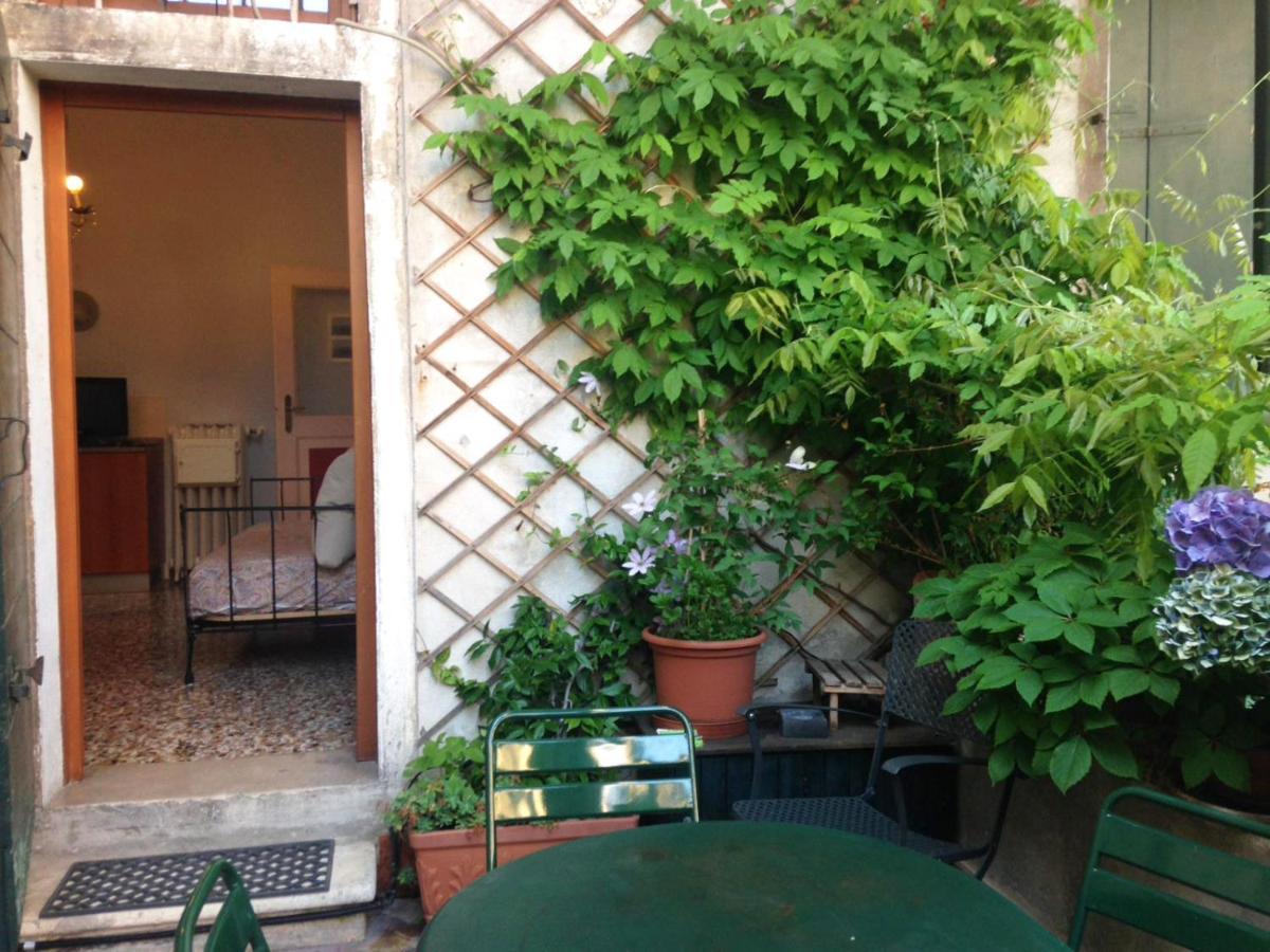 A Private Terrace In The Heart Of Apartment