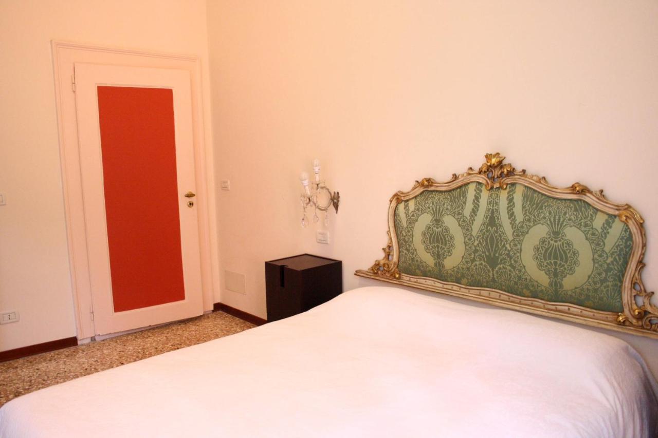 A Private Terrace In The Heart Of * Venedig