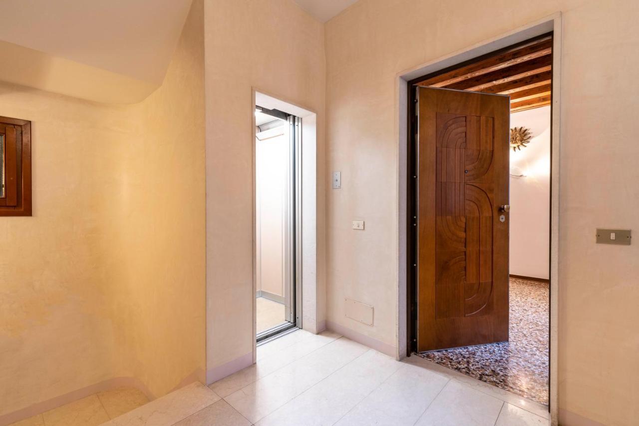 San Marco - 2 Bedrooms With Lift *