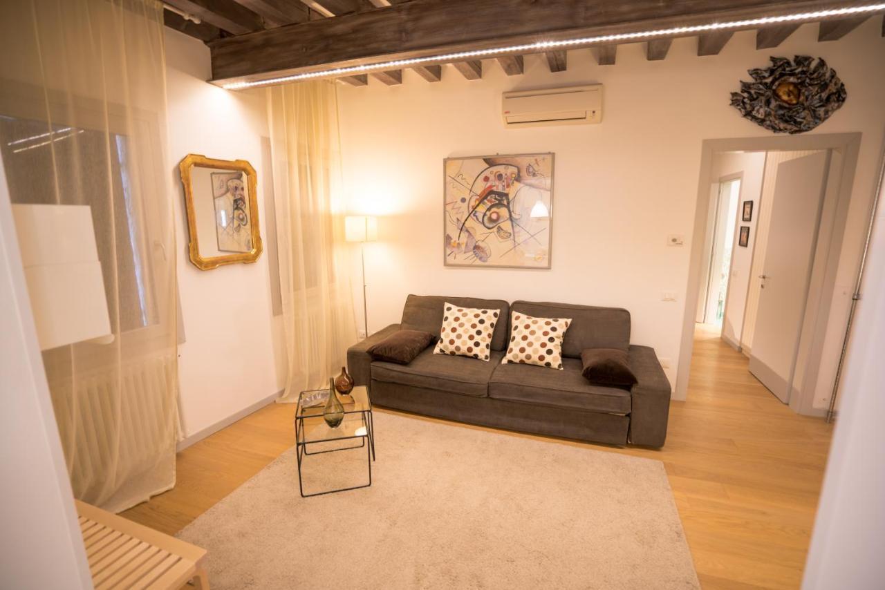 Apartment Specchieri *