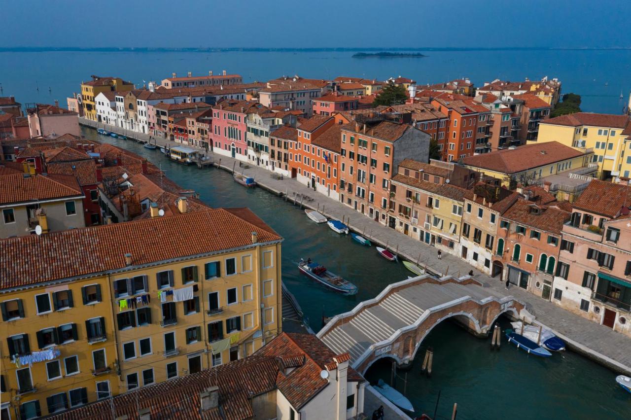 Carnival Palace - Collection Venise