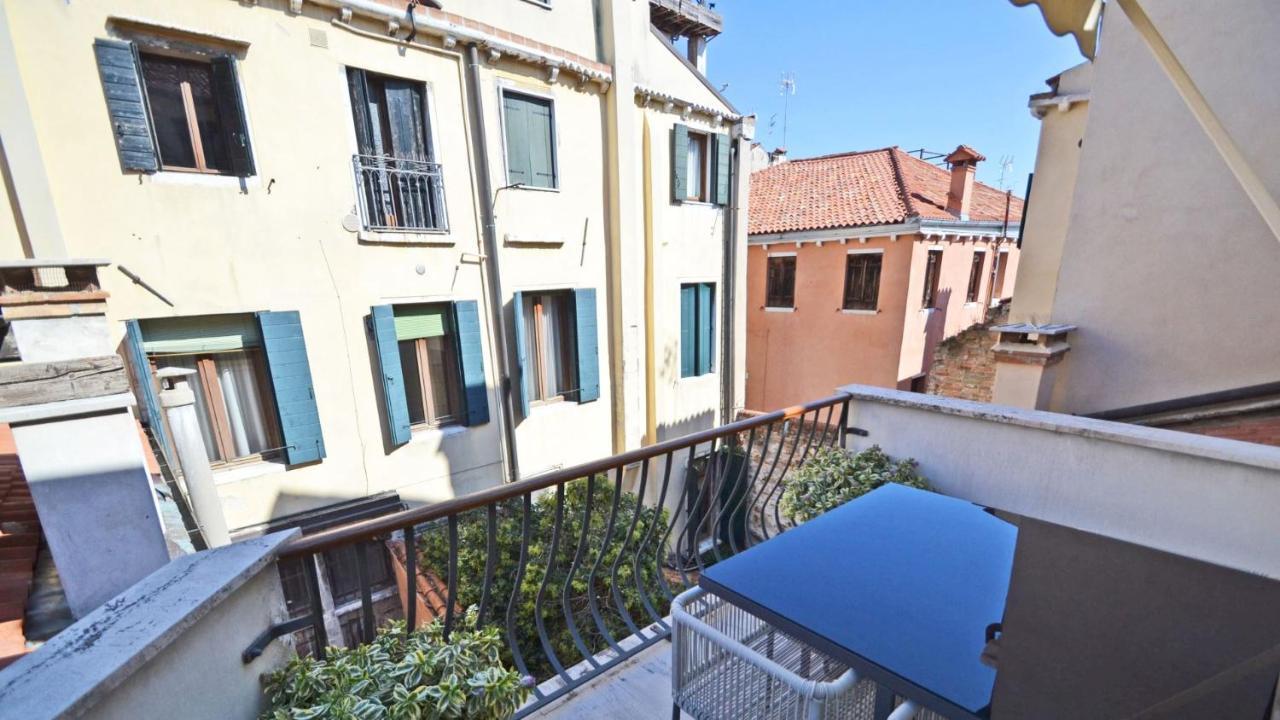 Ai Bareteri Luxury Canal View Appartement Venise