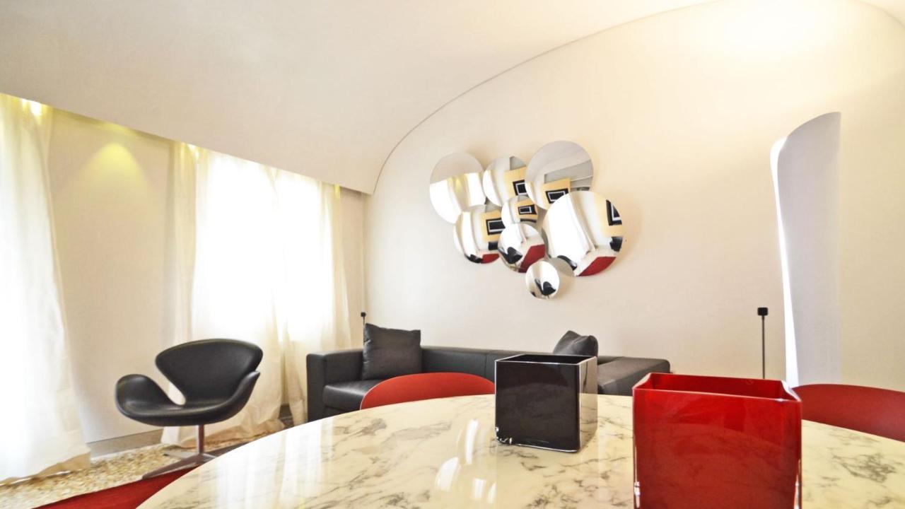 Ai Bareteri Luxury Canal View *