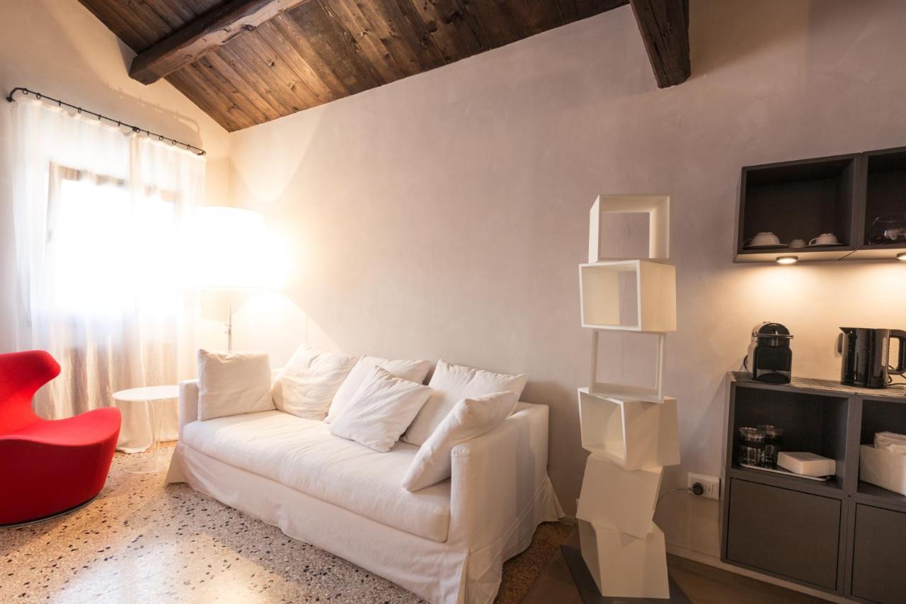 Amazing Modern Design Home, Campo Dei Mori. Wifi Venise