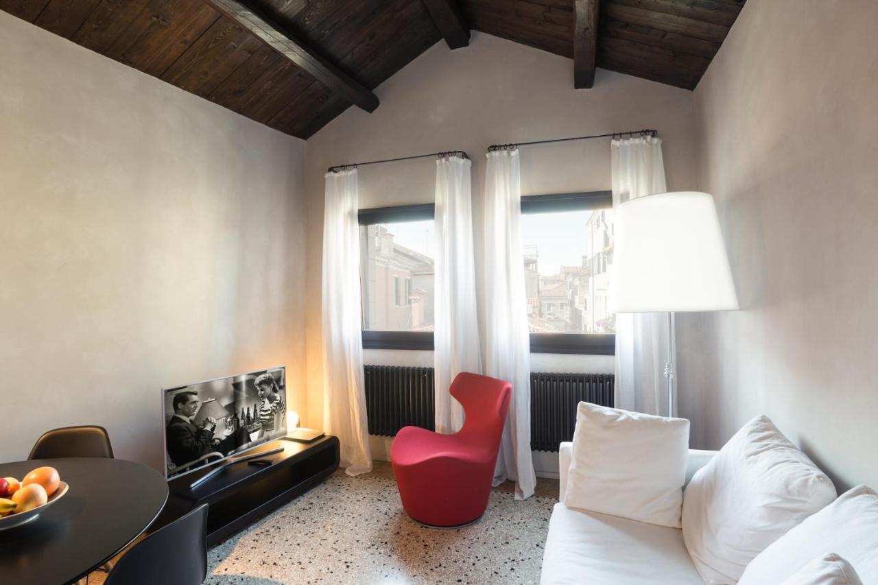 Appartement Amazing Modern Design Home, Campo Dei Mori. Wifi *