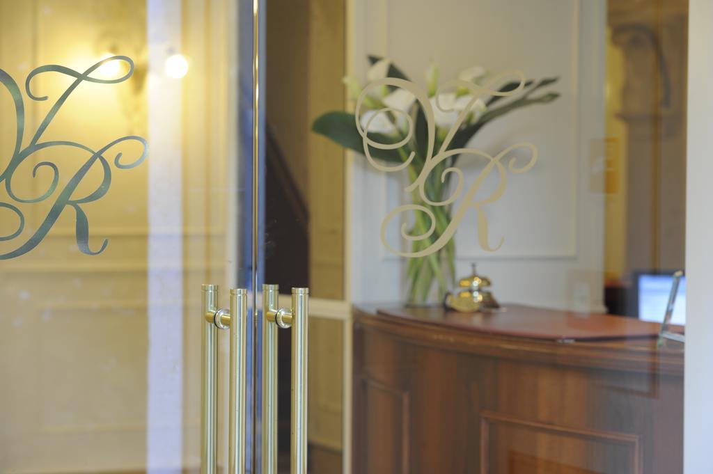 Rosa Hotel 2*
