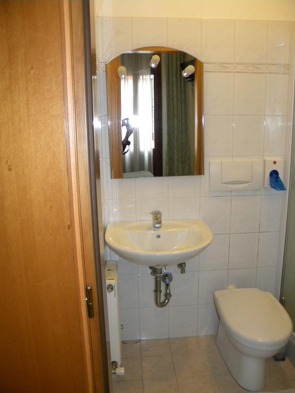 Hotel Adua