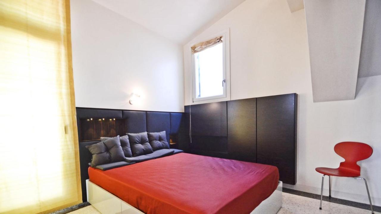 Ai Bareteri Luxury Canal View Appartement