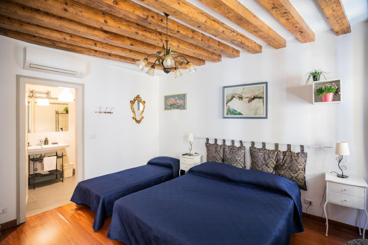 Hidden Gem In * Venezia