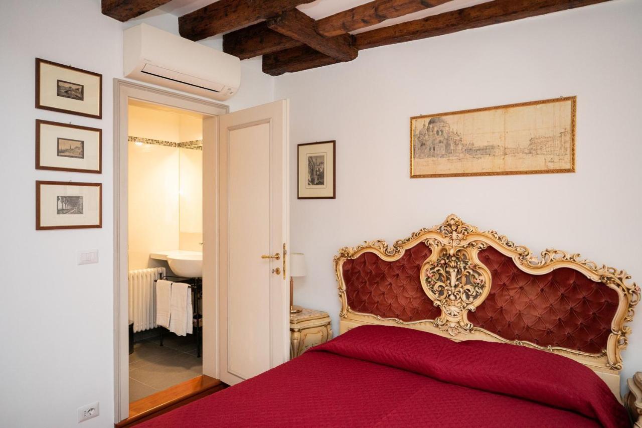 Hidden Gem In * Venezia