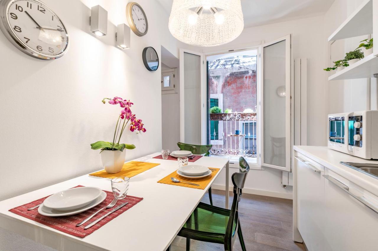 Cipriani Frari Canal View Apartment Venedig