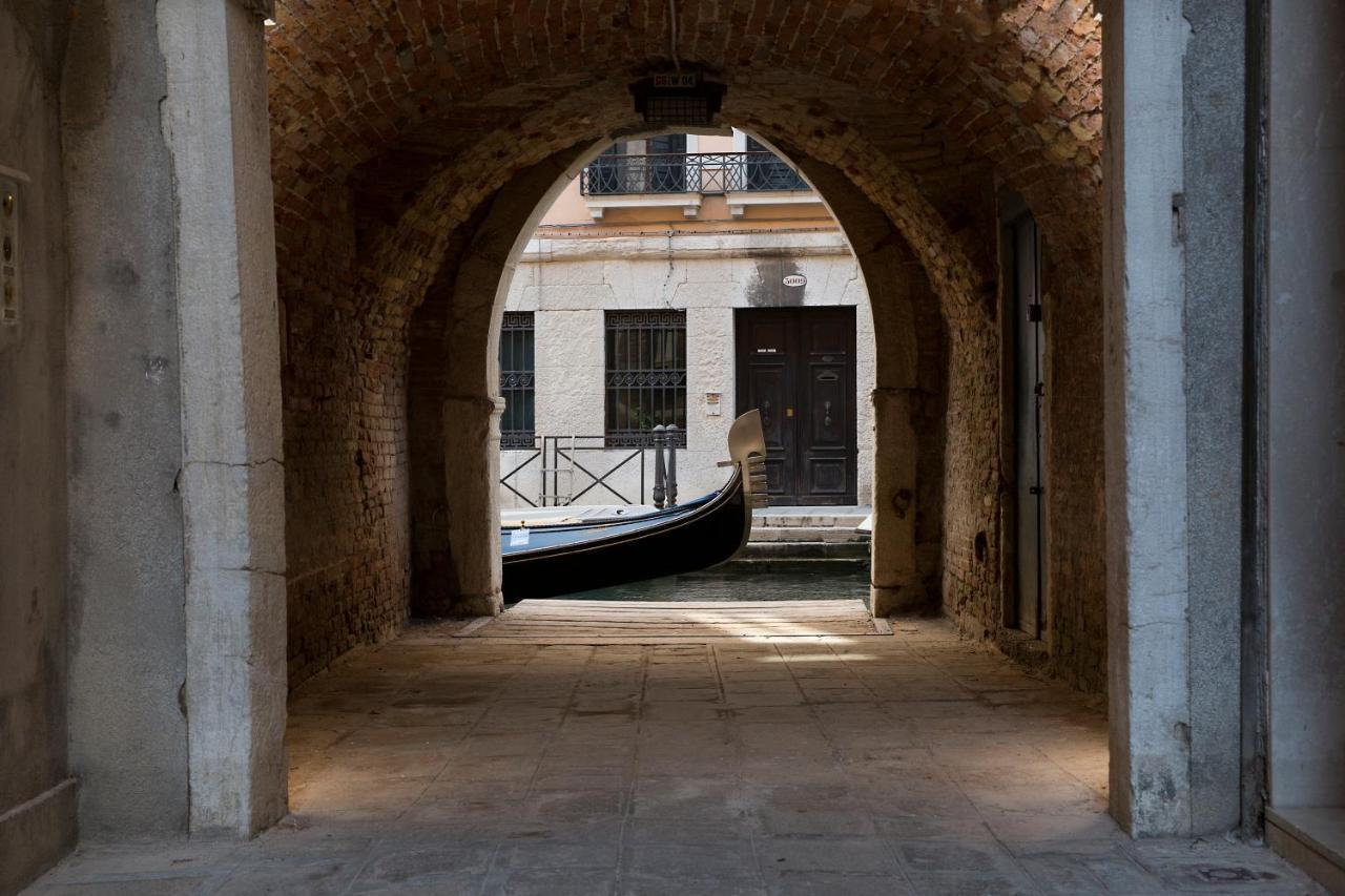 Italiahaus - Ca' Olivo Loft With Canal View In Rialto Appartement Venise