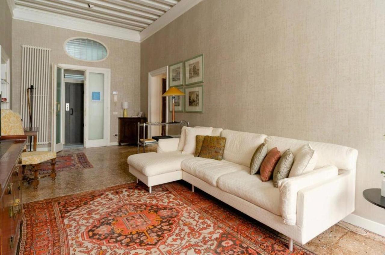 San Samuele Apartment Venice