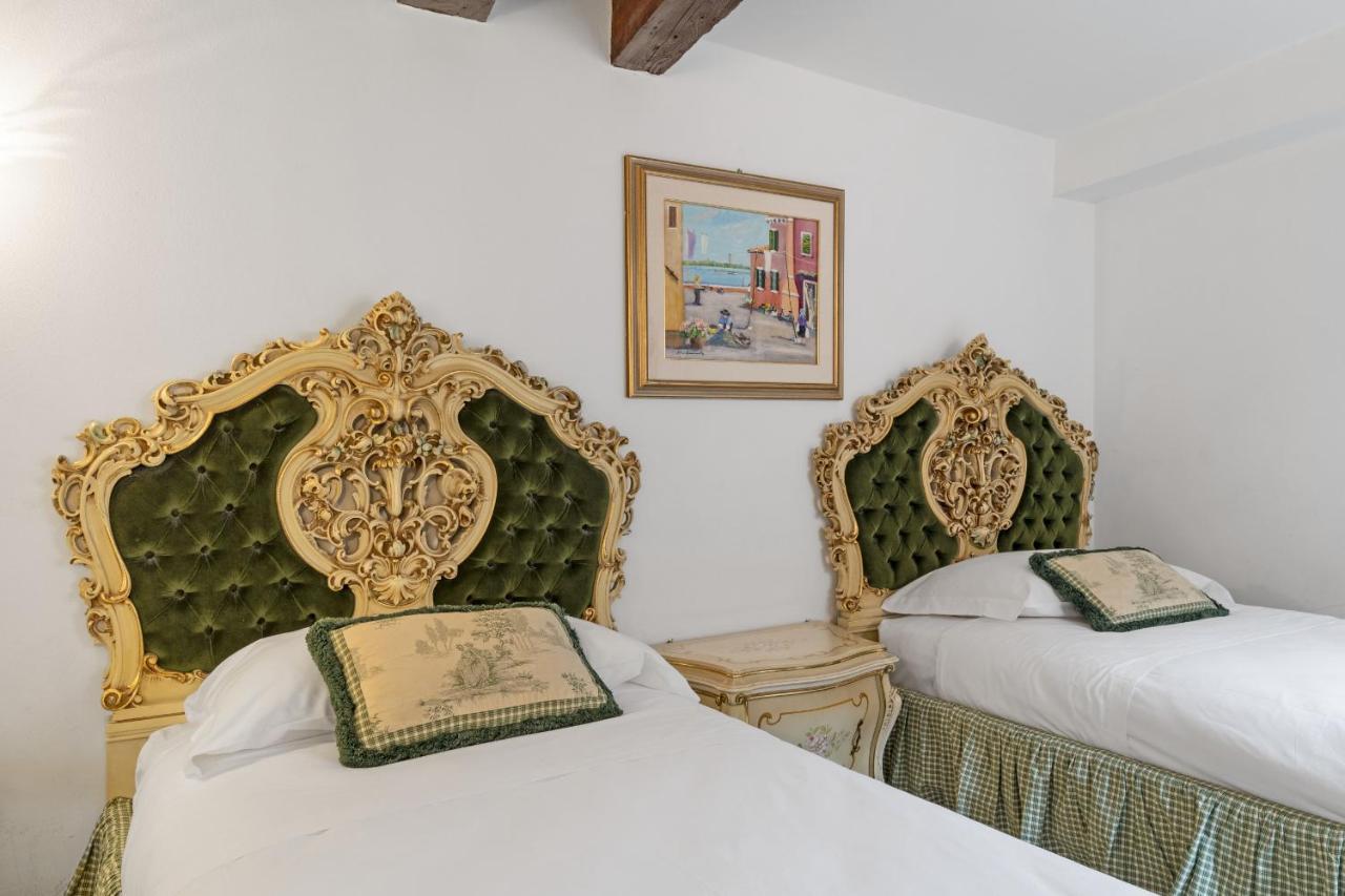 Gondola Luxury - Campo Santi Filippo E Giacomo By Wonderful Italy Venedig