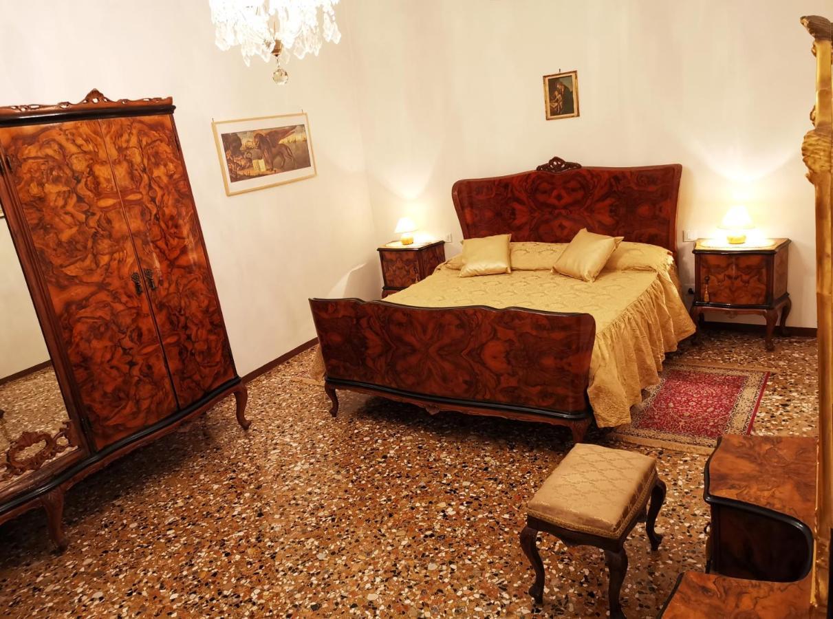 Ca' Letizia Authentic Classic In In Typical Venetian Style Appartement