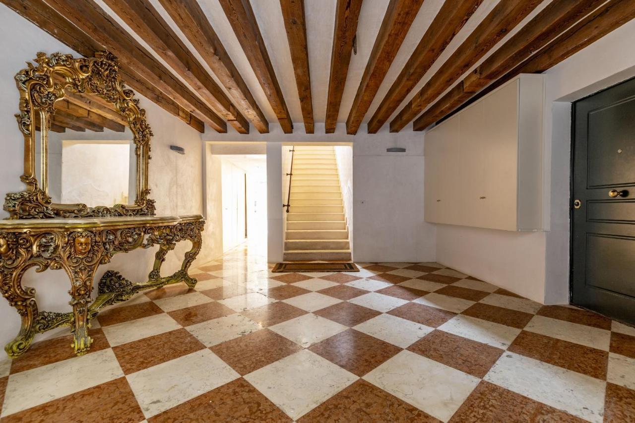 Gondola Luxury - Campo Santi Filippo E Giacomo By Wonderful Italy Apartment