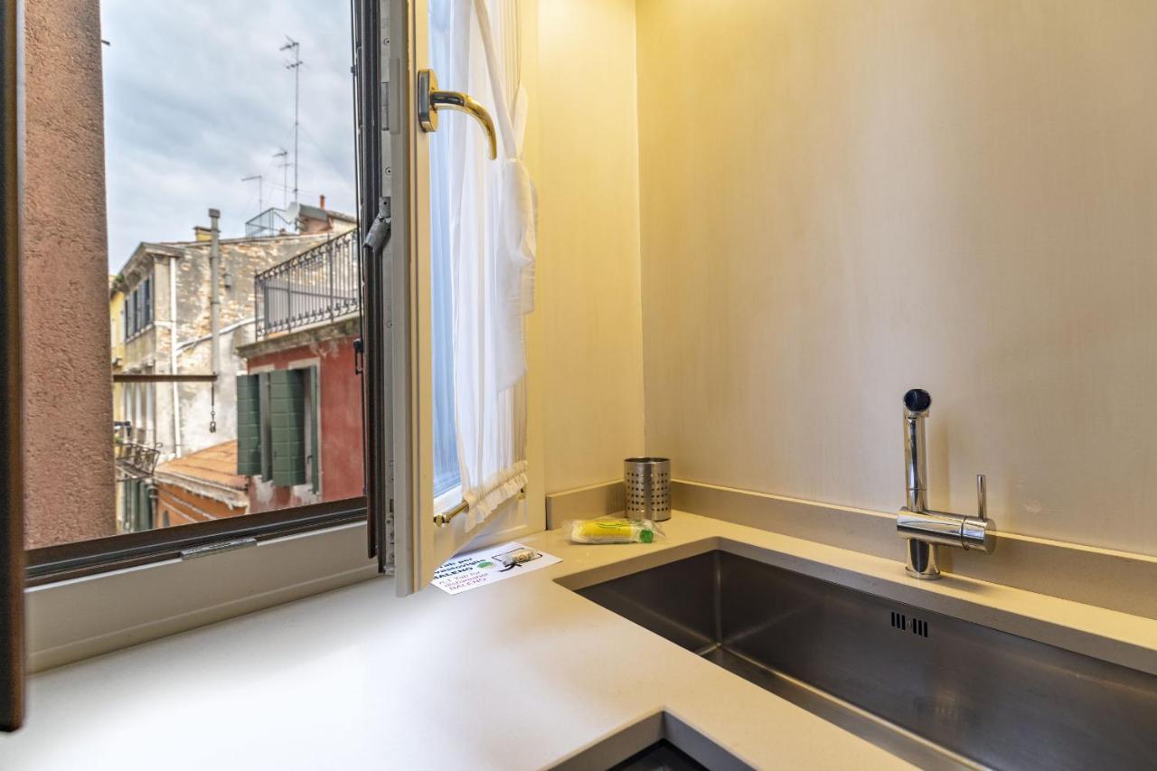 Gondola Luxury - Campo Santi Filippo E Giacomo By Wonderful Italy Apartment Venedig
