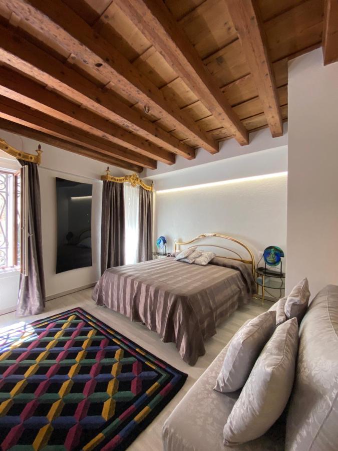 Apartment Ln Homes - San Marco Canal View