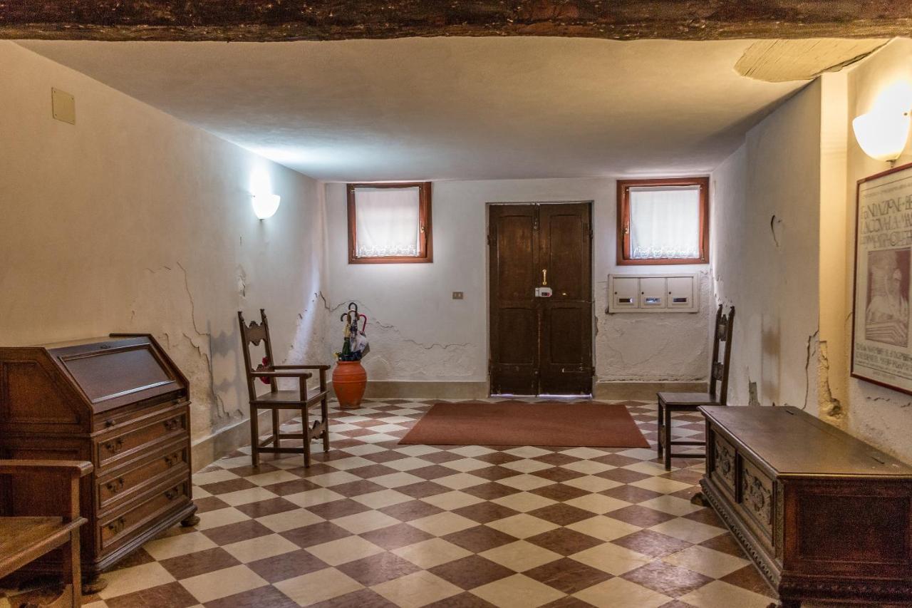 Doge's Mirror & Stair @frari Venise