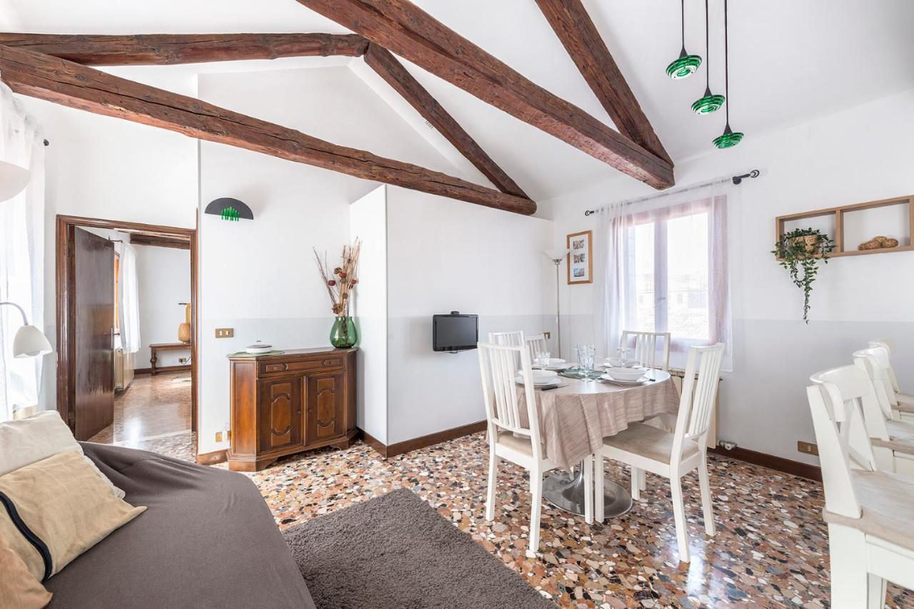 Colombina Like At 3 Bedrooms Fully Equipped Air Conditioned Appartement Venise