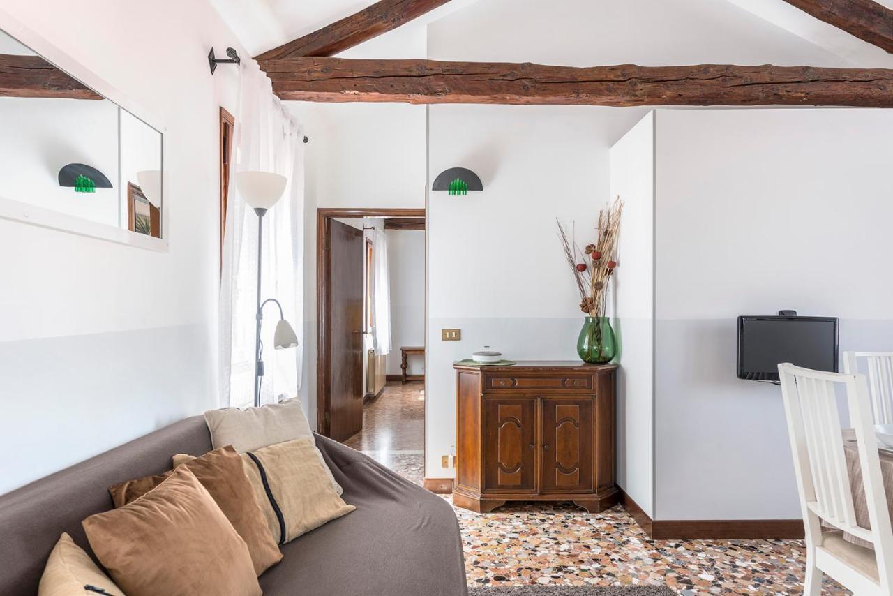 Appartement Colombina Like At 3 Bedrooms Fully Equipped Air Conditioned *