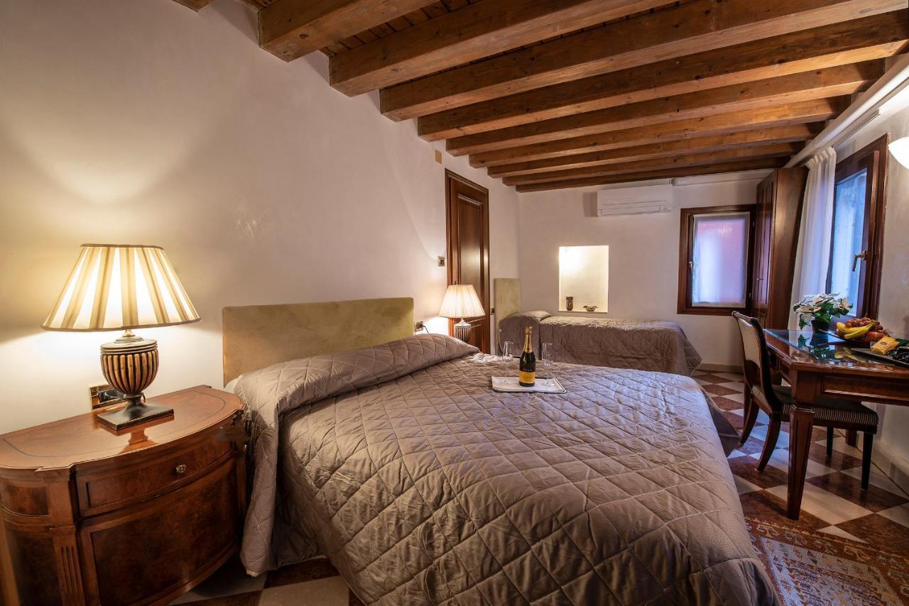 Anzolo Palace - & 2* Venetië