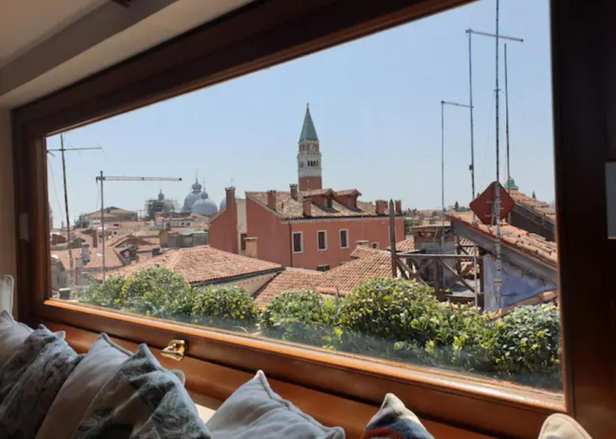 Penthouse With Rooftop Terrace And 360 Views Of - Venice5th Venetië